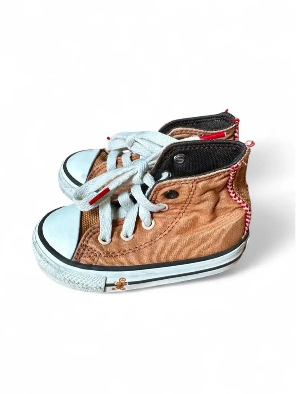 Converse All Star kids Christmas sneakers with gingerbread & cookies theme
